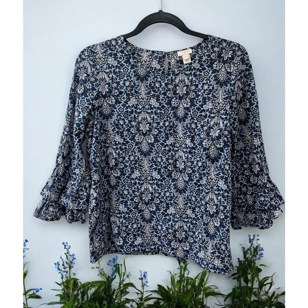 J Crew Size 6 Floral‎ top 3/4 Long Sleeve Flutter Sleeve blue 100% cotton